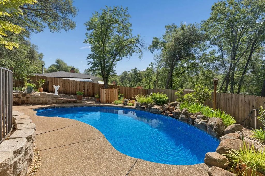 6320 Zamora Drive, Placerville