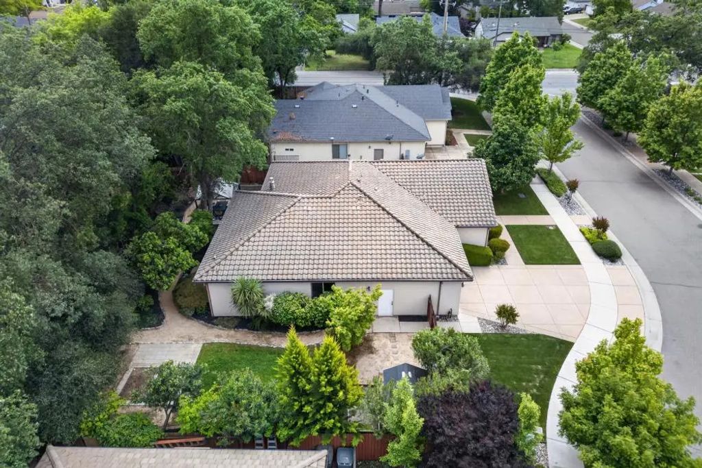 3906 Brace Ranch Road, Loomis