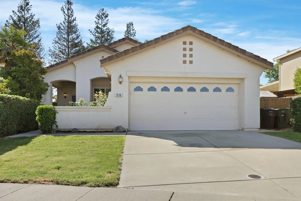 1518 Whitstable Drive, Roseville