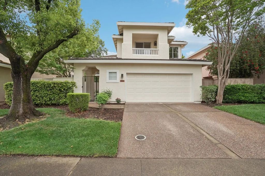 316 Princeton Court, Roseville