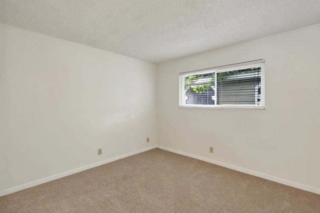6920 Drywood Way, Orangevale