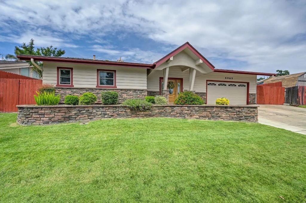 6965 Auburn Boulevard, Citrus Heights