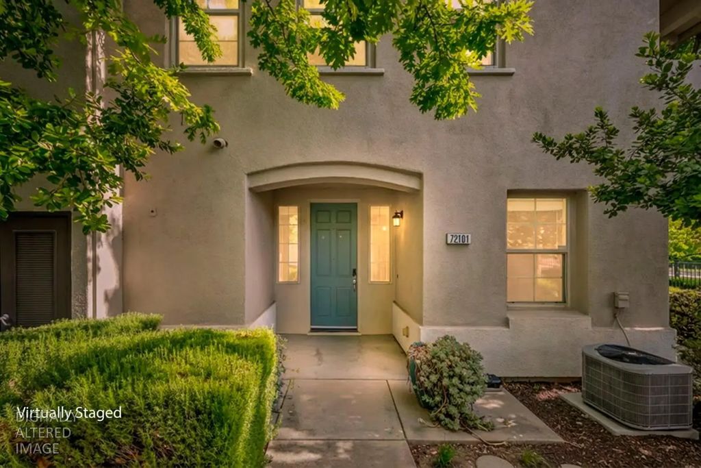 5301 E Commerce Way 72101, Sacramento