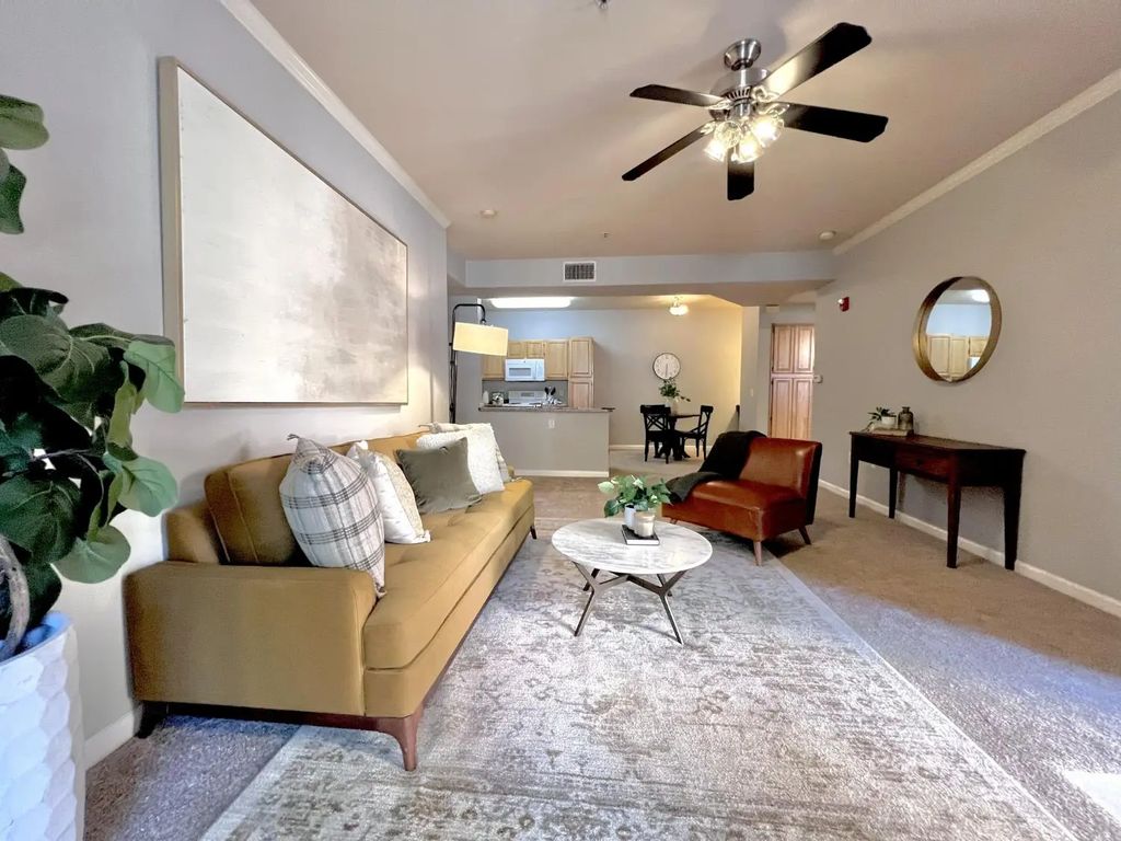 501 Gibson Drive 711, Roseville