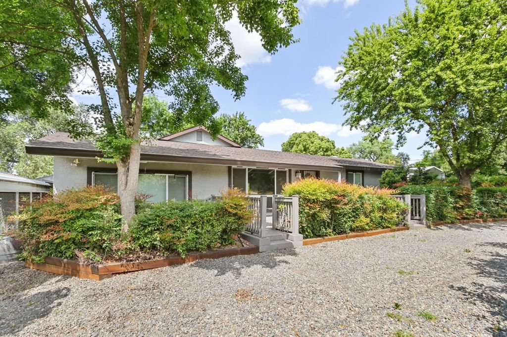 5503 Cypress Avenue, Carmichael