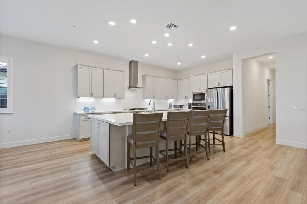 8356 Evans Tree Drive, Roseville