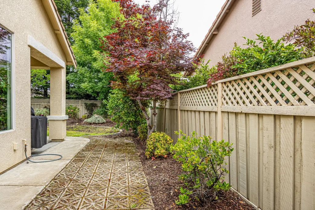 2748 Woodacre Court, Lincoln