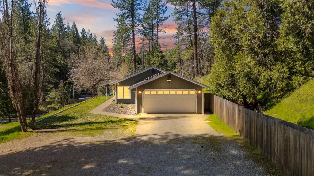 4842 Northern Lights Road, Placerville