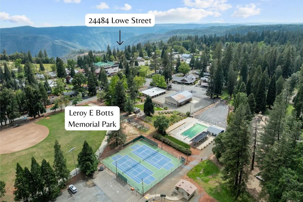 24484 Lowe Street, Foresthill