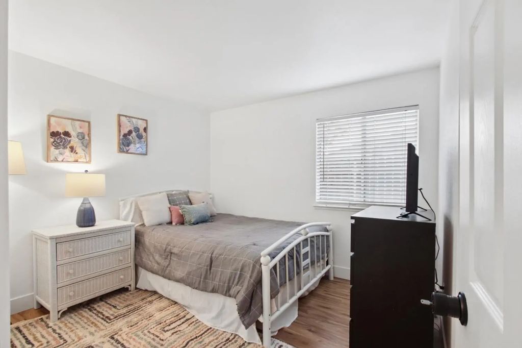 1123 Cresthaven Drive, Roseville