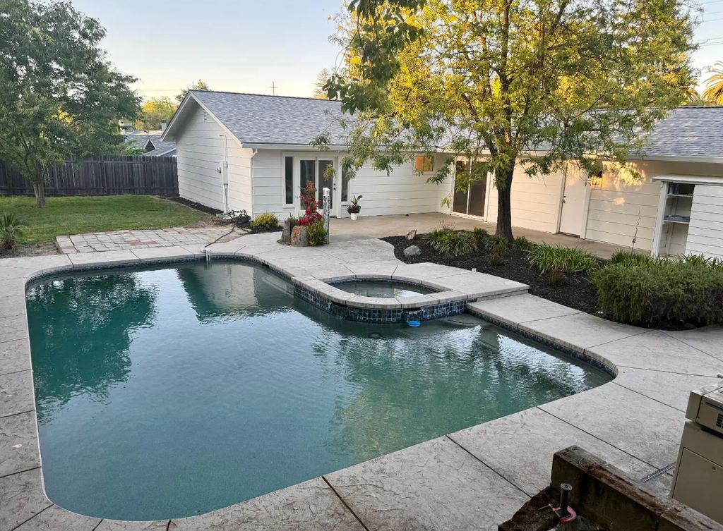 6901 Main Avenue, Orangevale