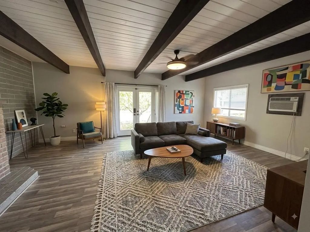 1540 American River Trail, Cool