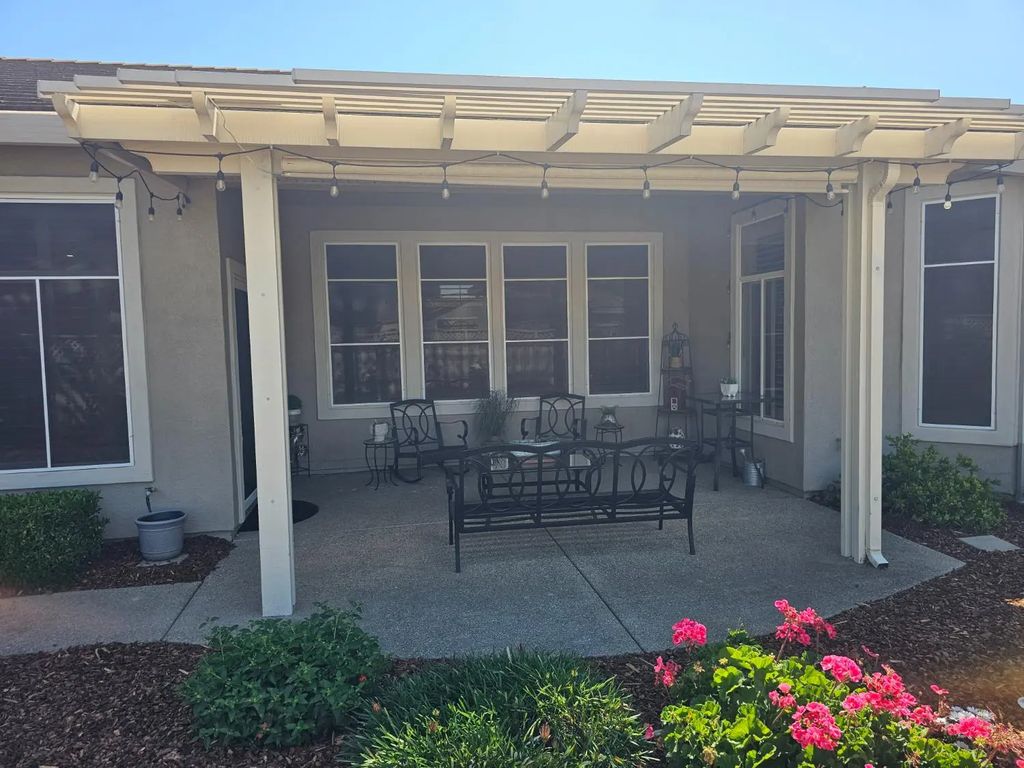 7517 Locomotive Lane, Roseville