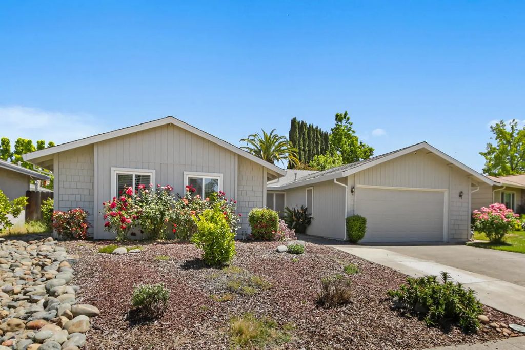 5136 Vista Del Oro Way, Fair Oaks