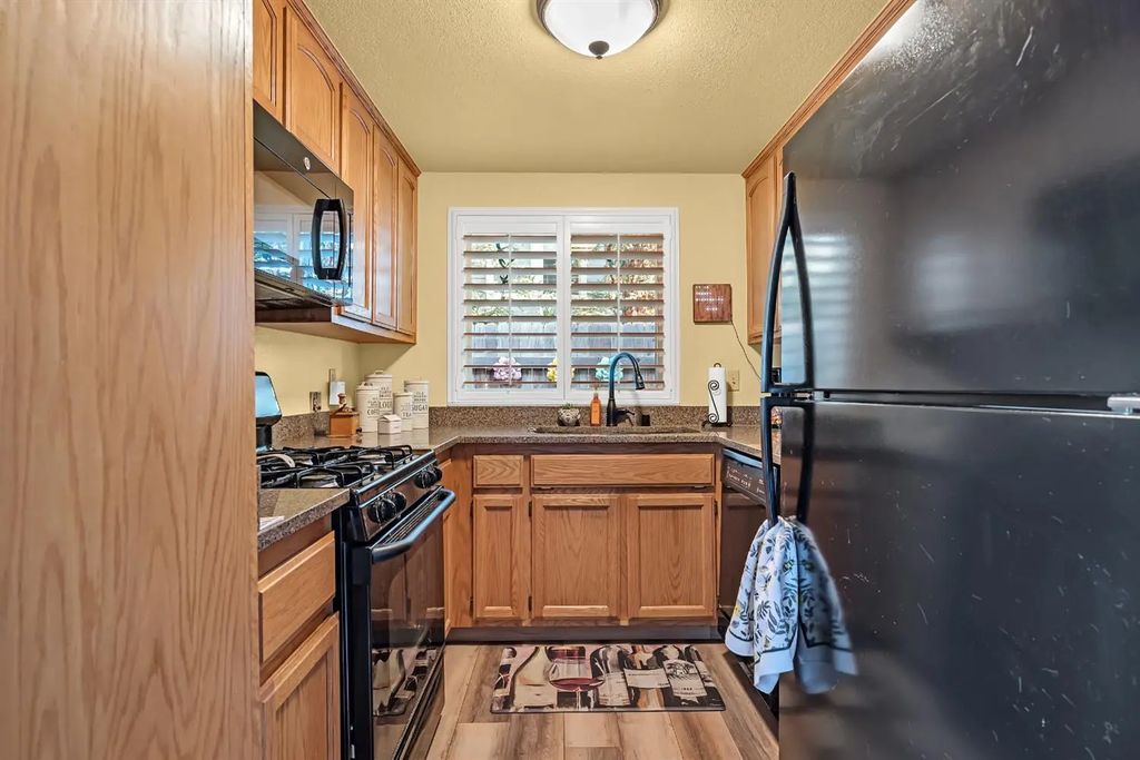 1675 Vernon Street 51, Roseville