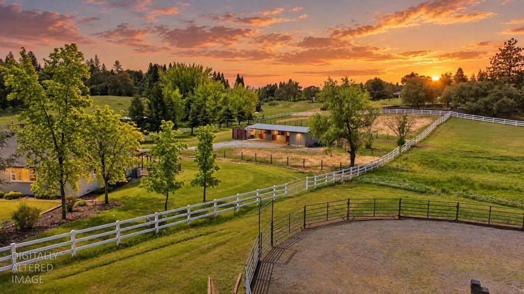 2440 Otter Trail, Cool