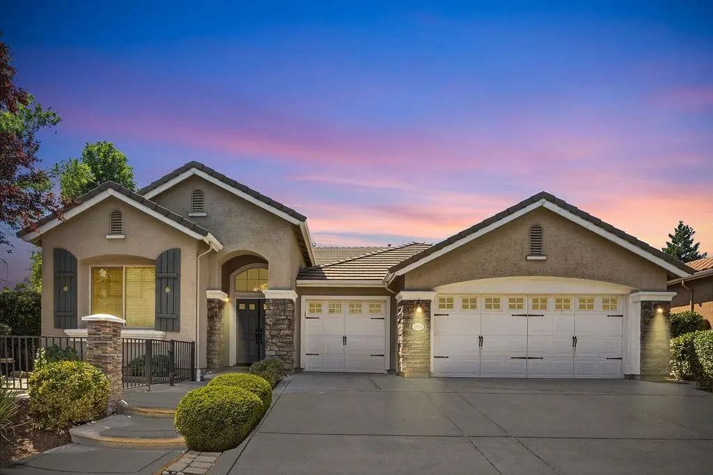 1860 Greywood Circle, Roseville