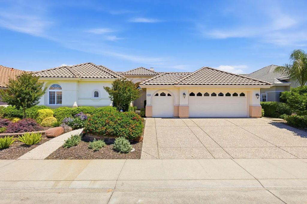 6368 Rose Garden Lane, Roseville