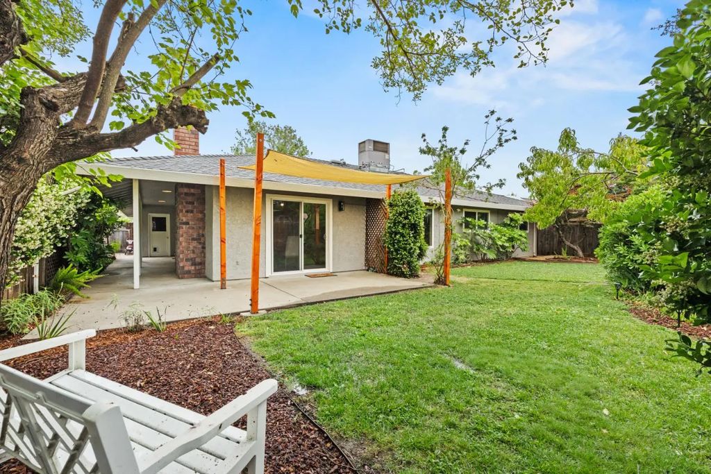 3405 Meadow Way, Rocklin