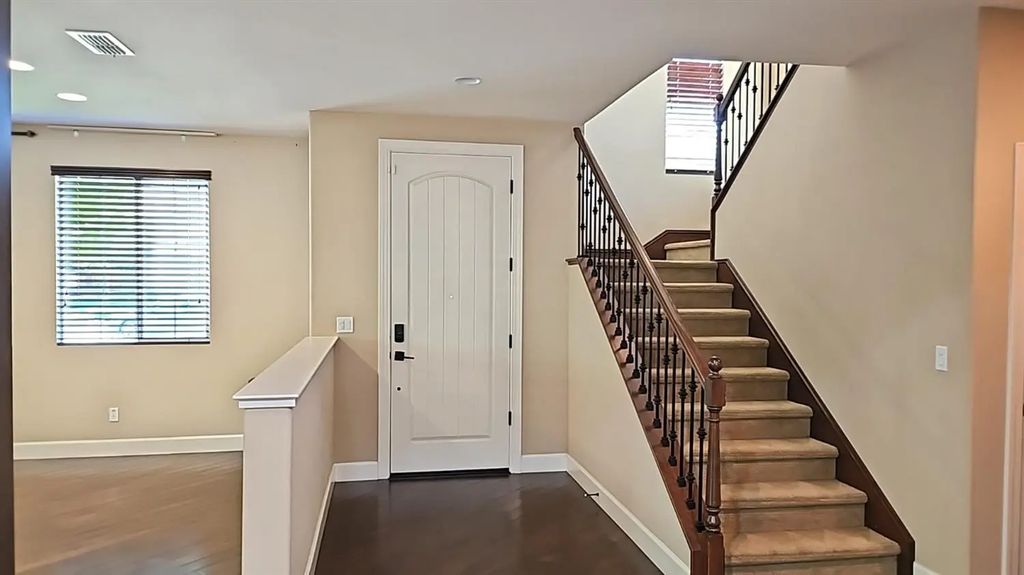 1000 Landmark Circle, Lincoln