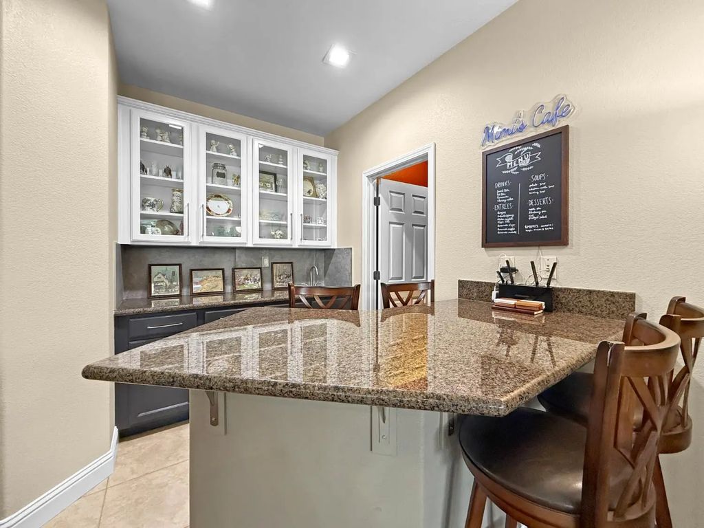 1298 Underwood Lane, Lincoln