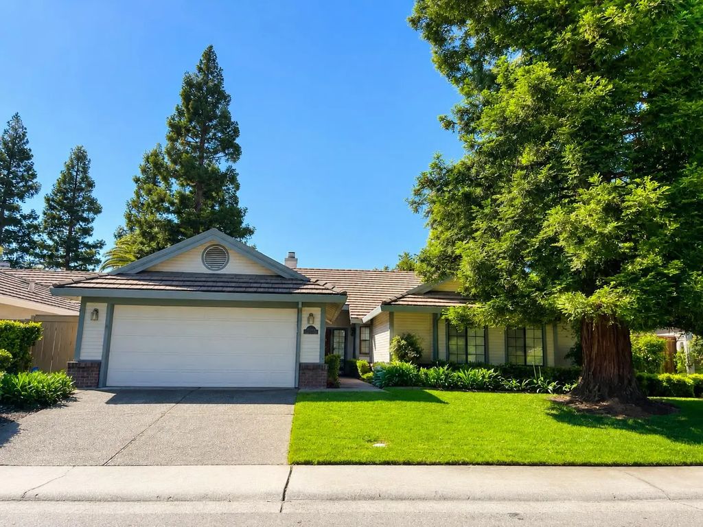 11845 Prospect Hill Drive, Gold River