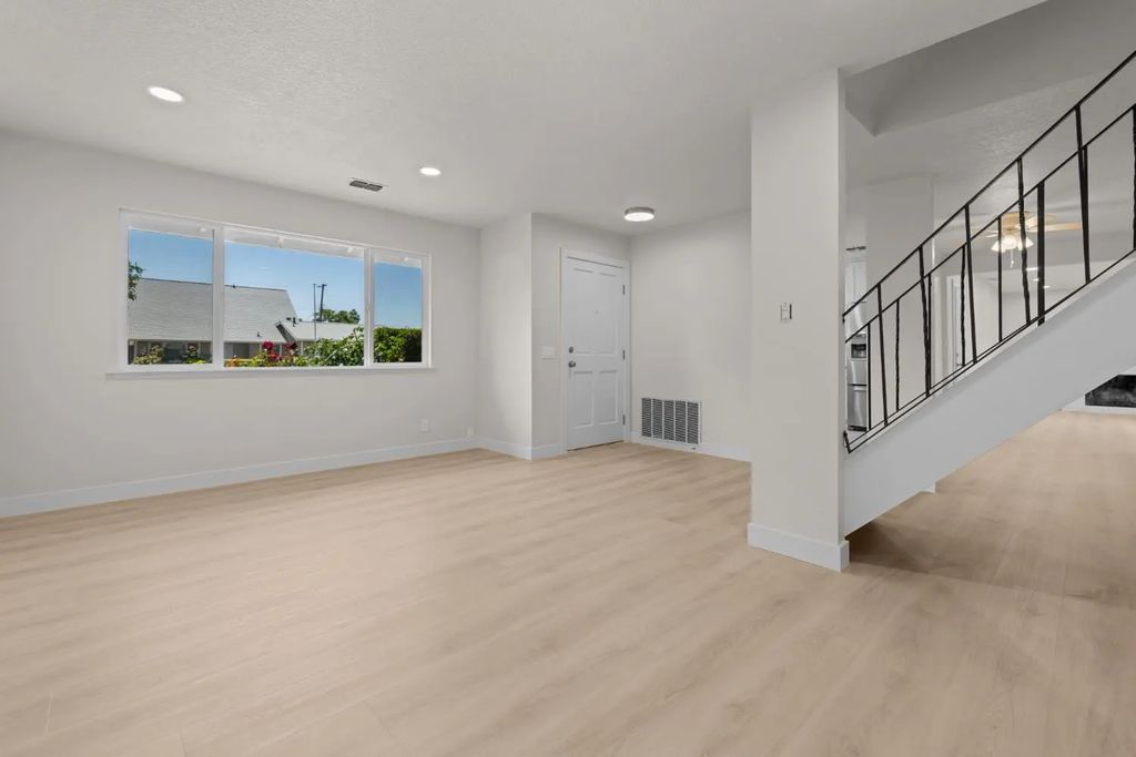 6113 Ledgewood, Citrus Heights