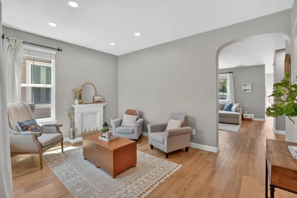 3081 Ardley Drive, Roseville