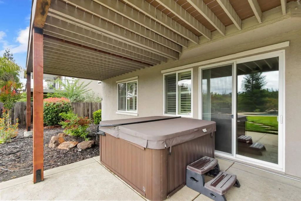 2332 Luciana Way, Roseville