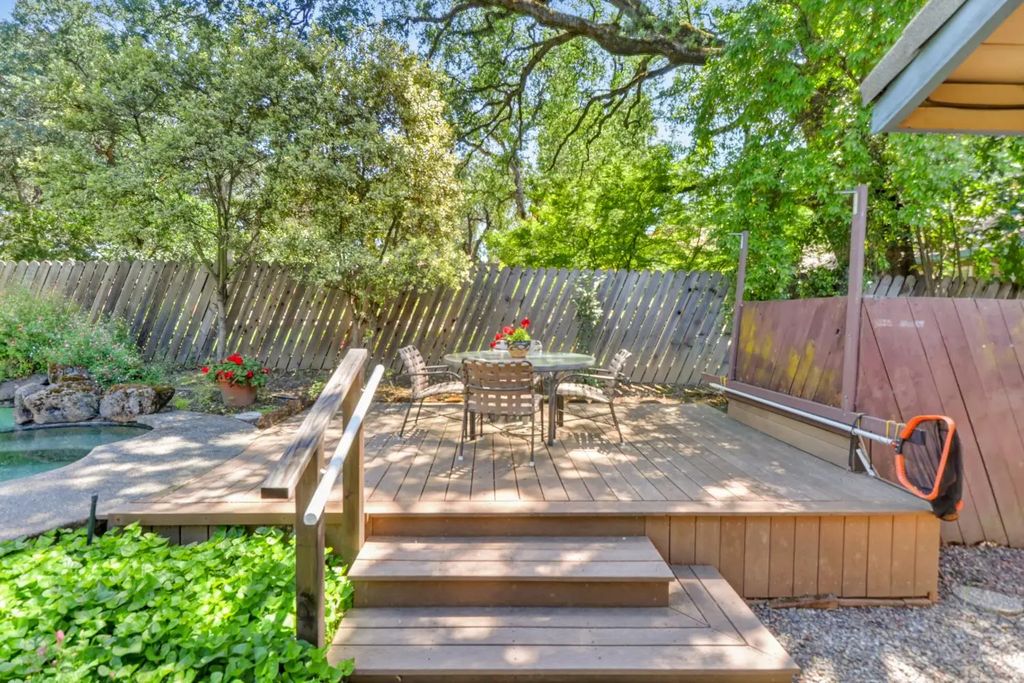 6837 Thunderhead Circle, Orangevale