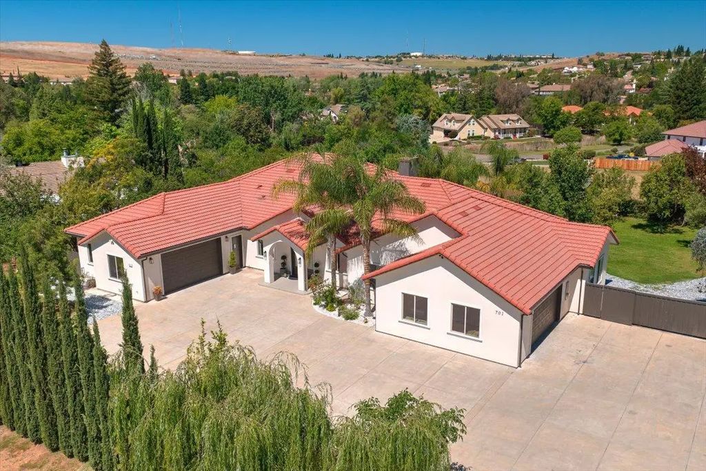 701 Sterling Court, El Dorado Hills
