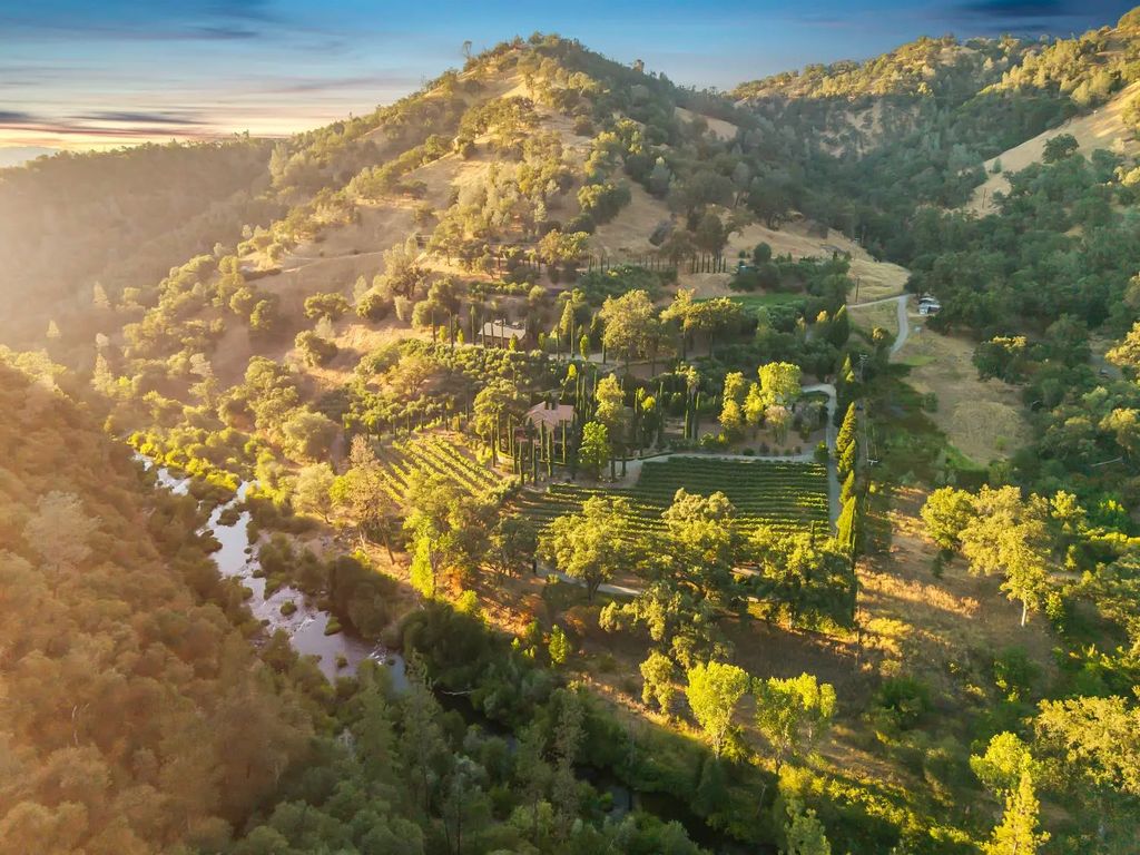 6700 Horizon Drive, Placerville