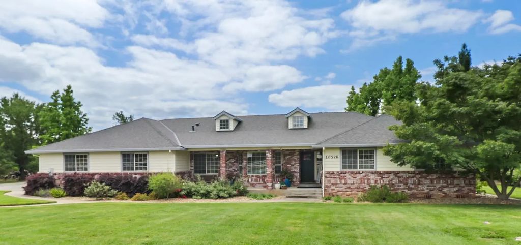 10576 Sheldon Road, Elk Grove