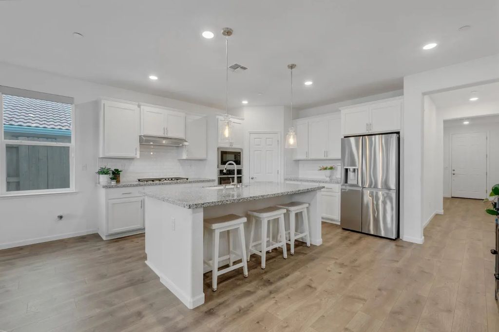 602 Brooklyn Court, Lincoln