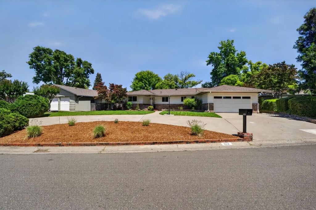 812 Columbia Drive, Sacramento