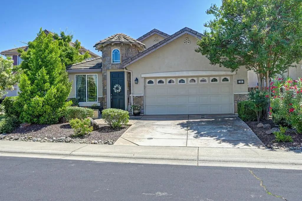 216 Needle Court, Roseville