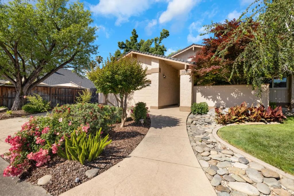 3260 Mission Way, Rocklin