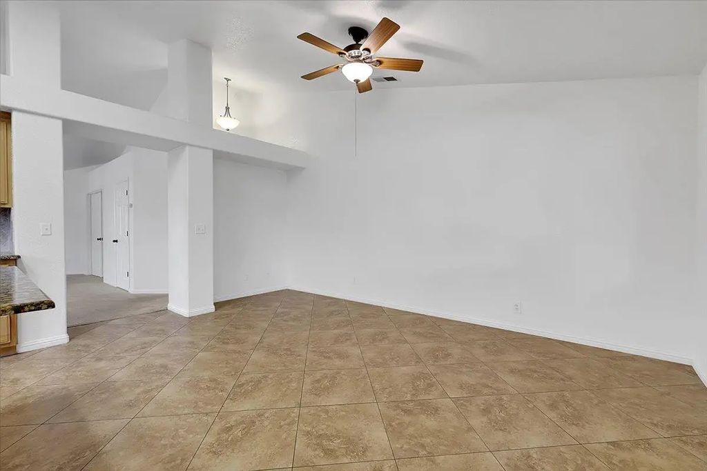 2270 Meadowland Court, Lincoln