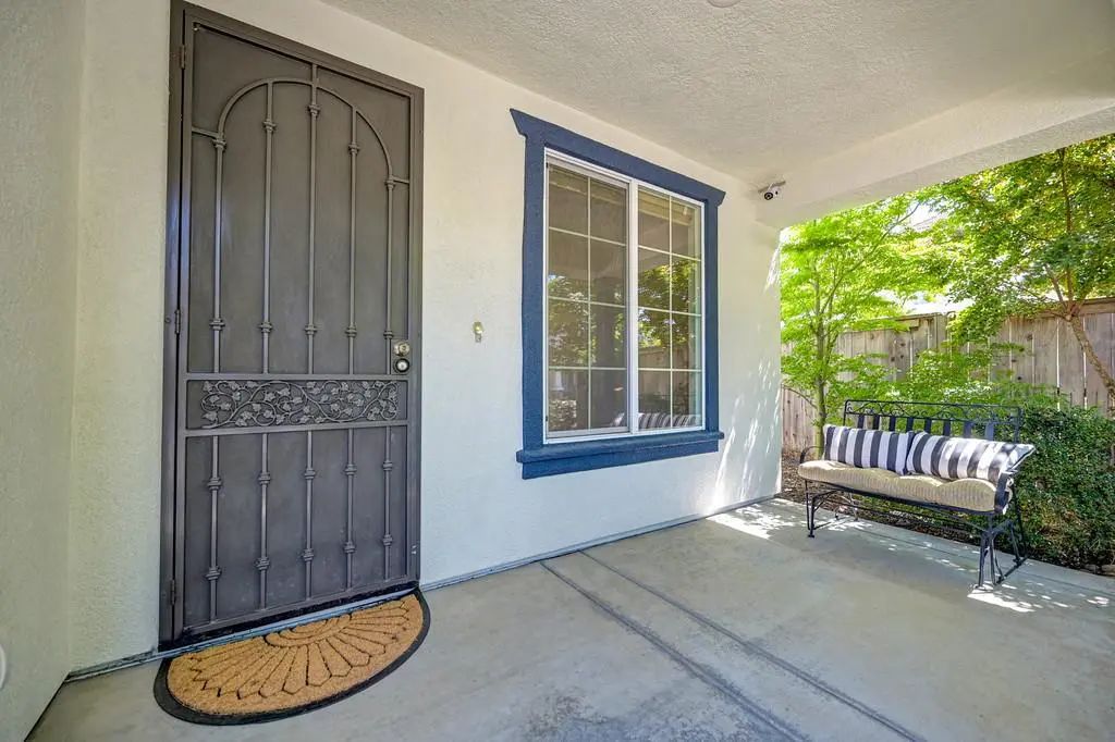 2104 Stansfield Drive, Roseville