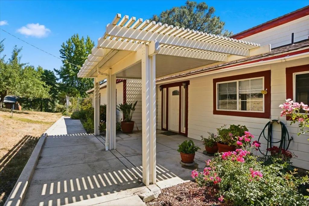 7931 Logan Lane, Penryn