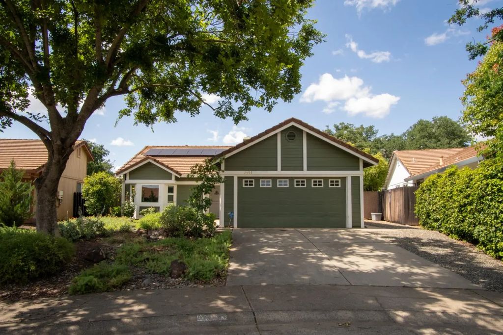 2495 Muirfield Court, Lincoln