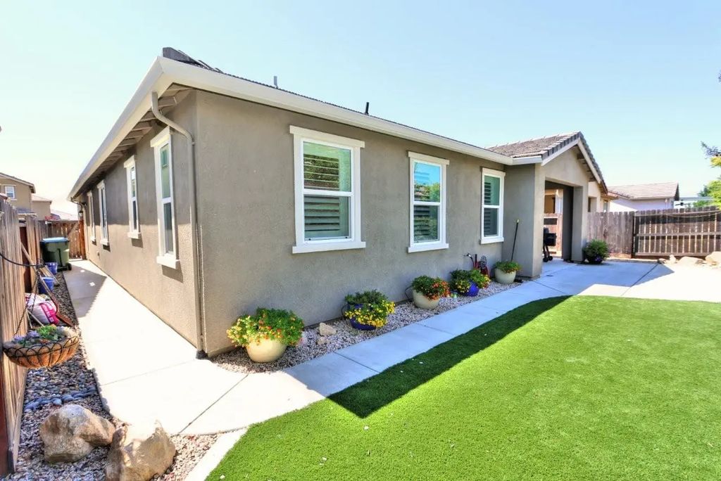 4145 Hydra Circle, Roseville