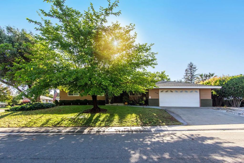 5166 Kipp Way, Carmichael
