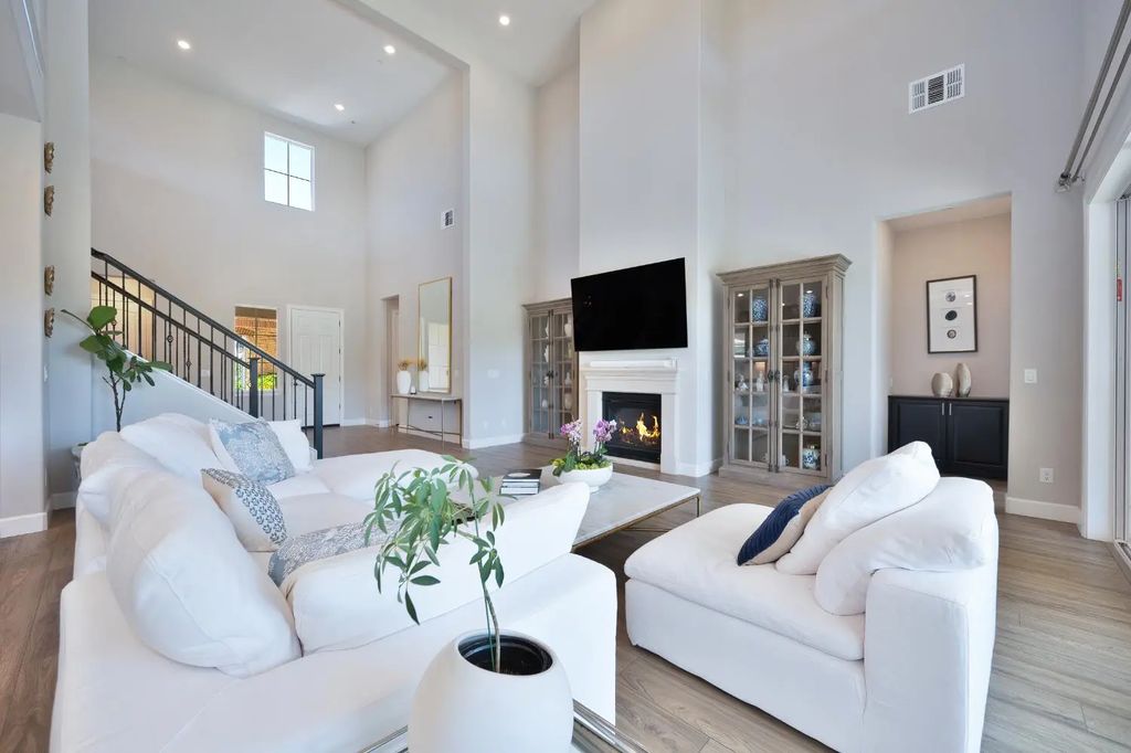 1014 Hogarth Way, El Dorado Hills