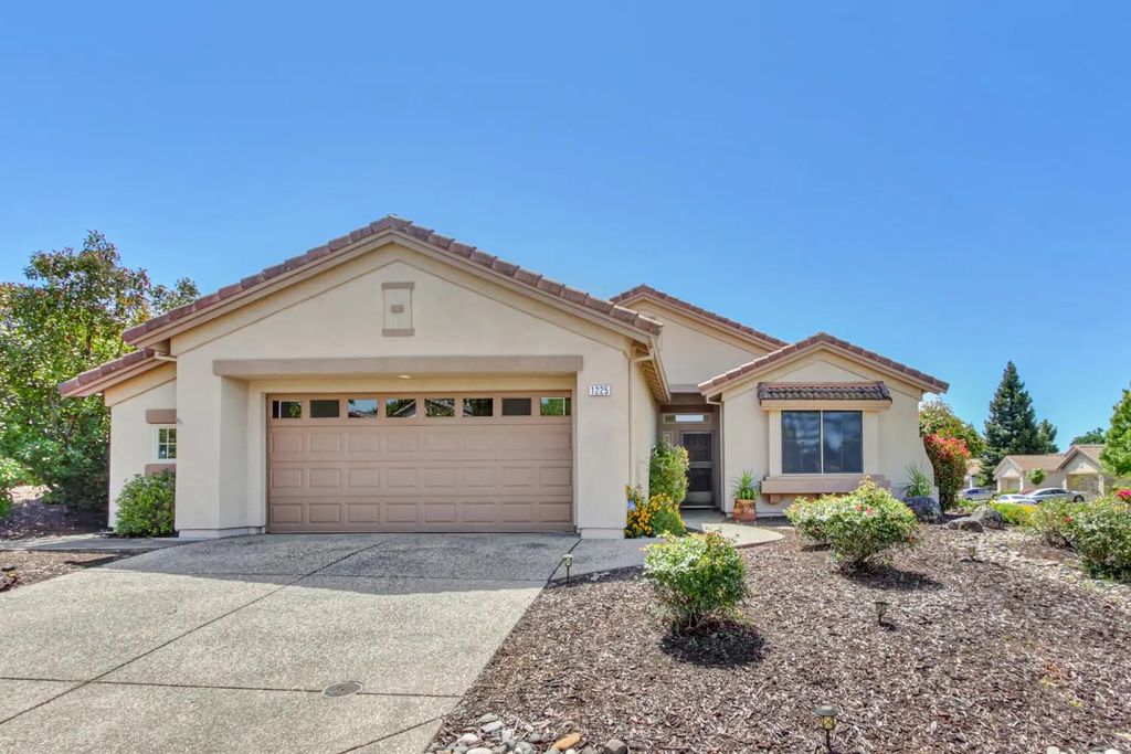 1225 Silver Fork Court, Lincoln