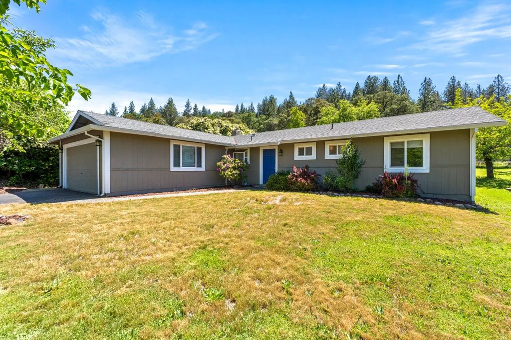 13806 Torrey Pines Drive, Auburn