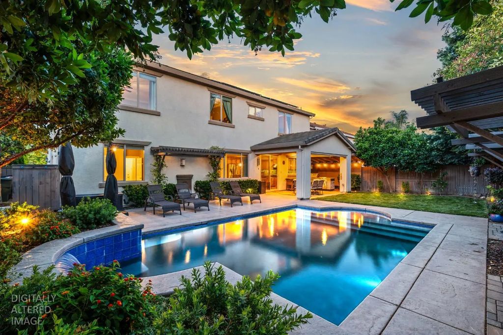 5033 Prairie Grass Way, Roseville