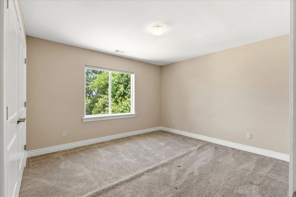 6106 Illinois Avenue, Orangevale