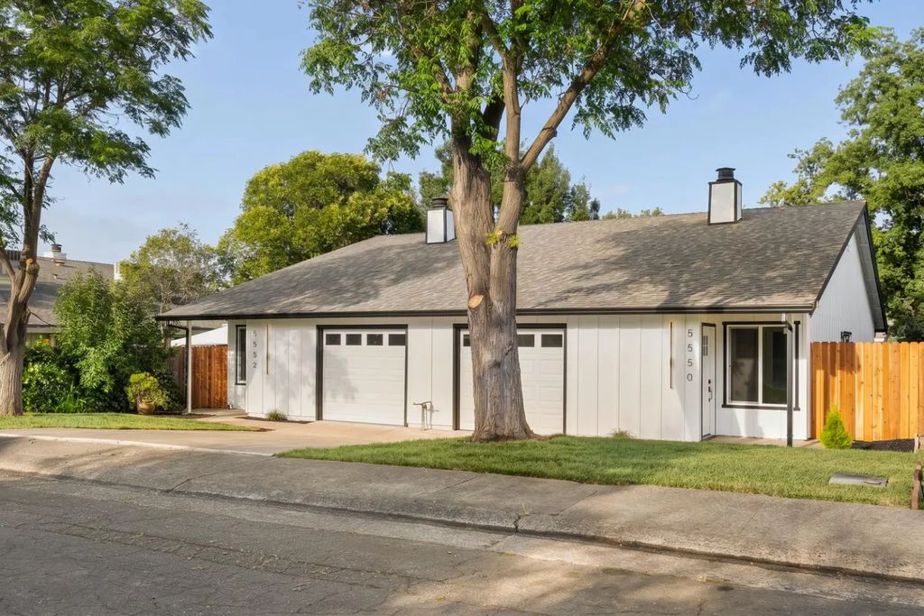 5550 E Knoll Drive, Fair Oaks