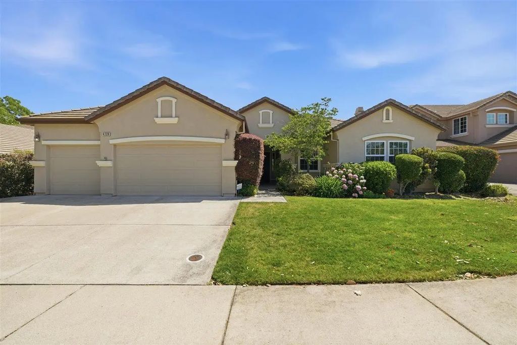 4129 Poppleton Way, Carmichael